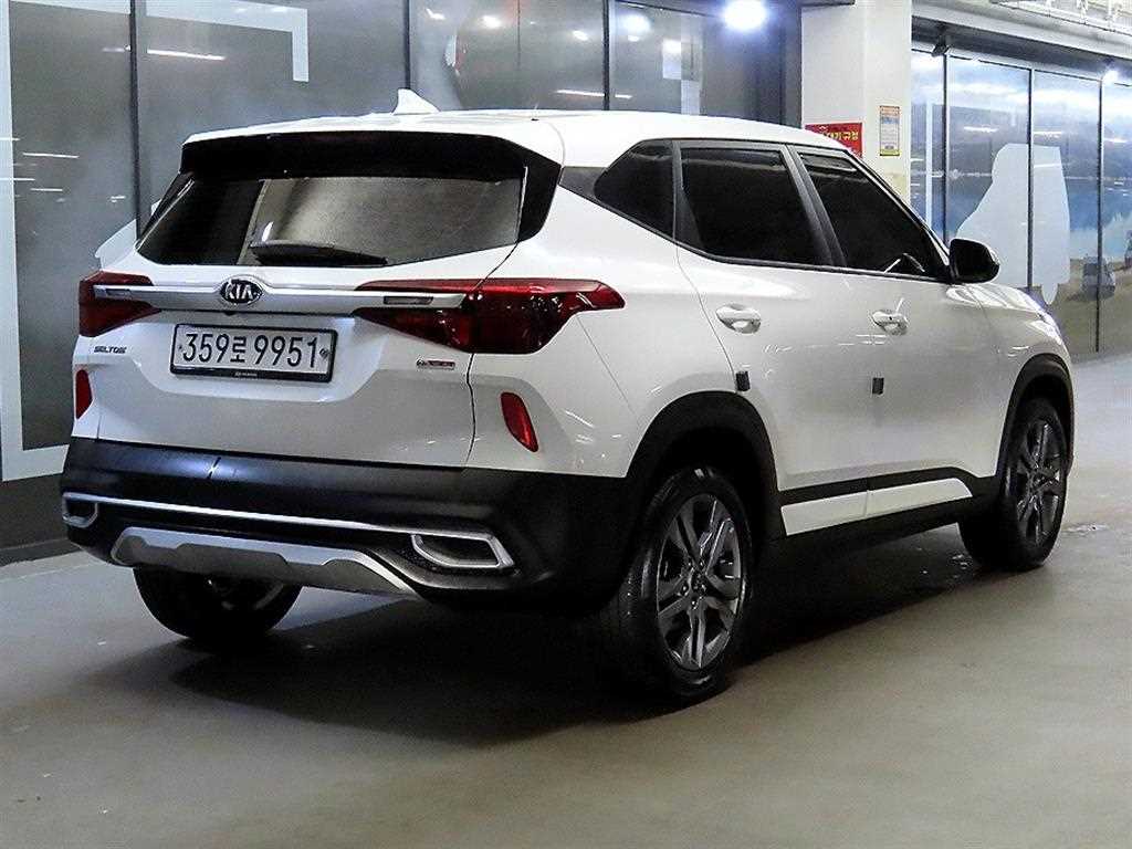 KIA Seltos - Vista 4