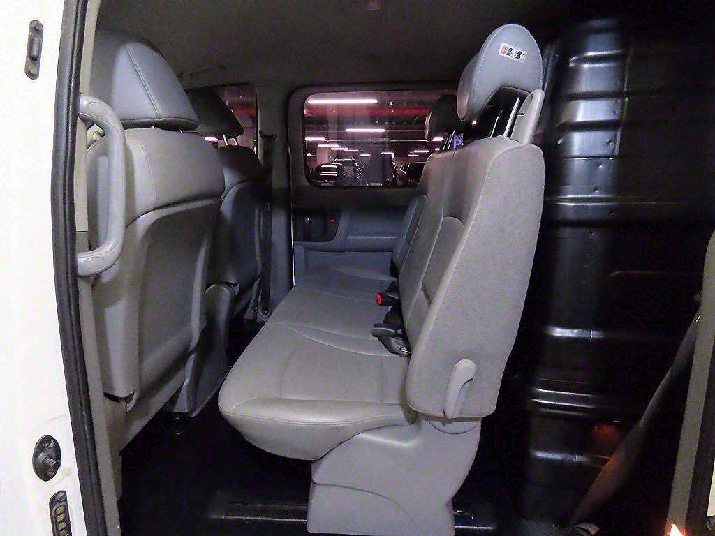 HYUNDAI Starex - Vista 7