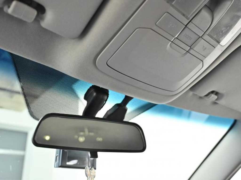 Ssangyong Tivoli 2018 Azul - Importación desde Corea - HF Imports Iquique - Foto 13