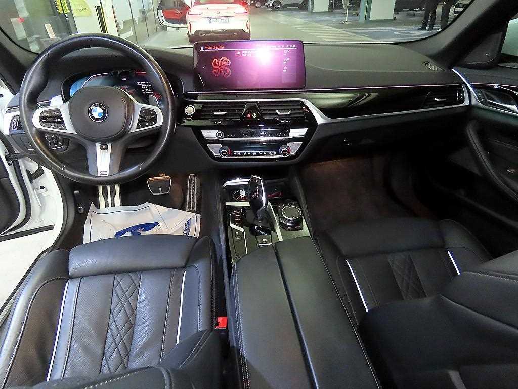 BMW 5 Series - Vista 10
