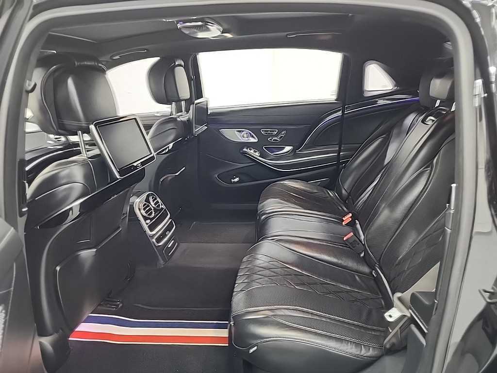 Mercedes Benz S Class - Vista 12