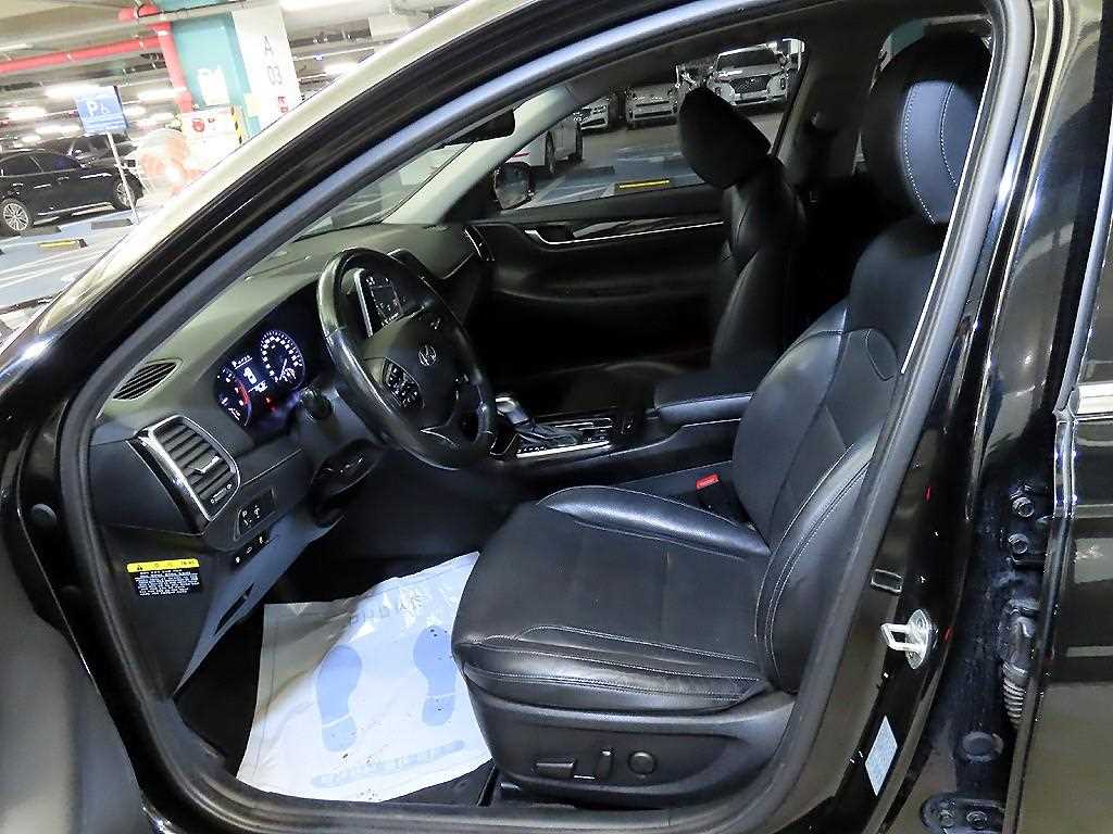 HYUNDAI Grandeur - Vista 6