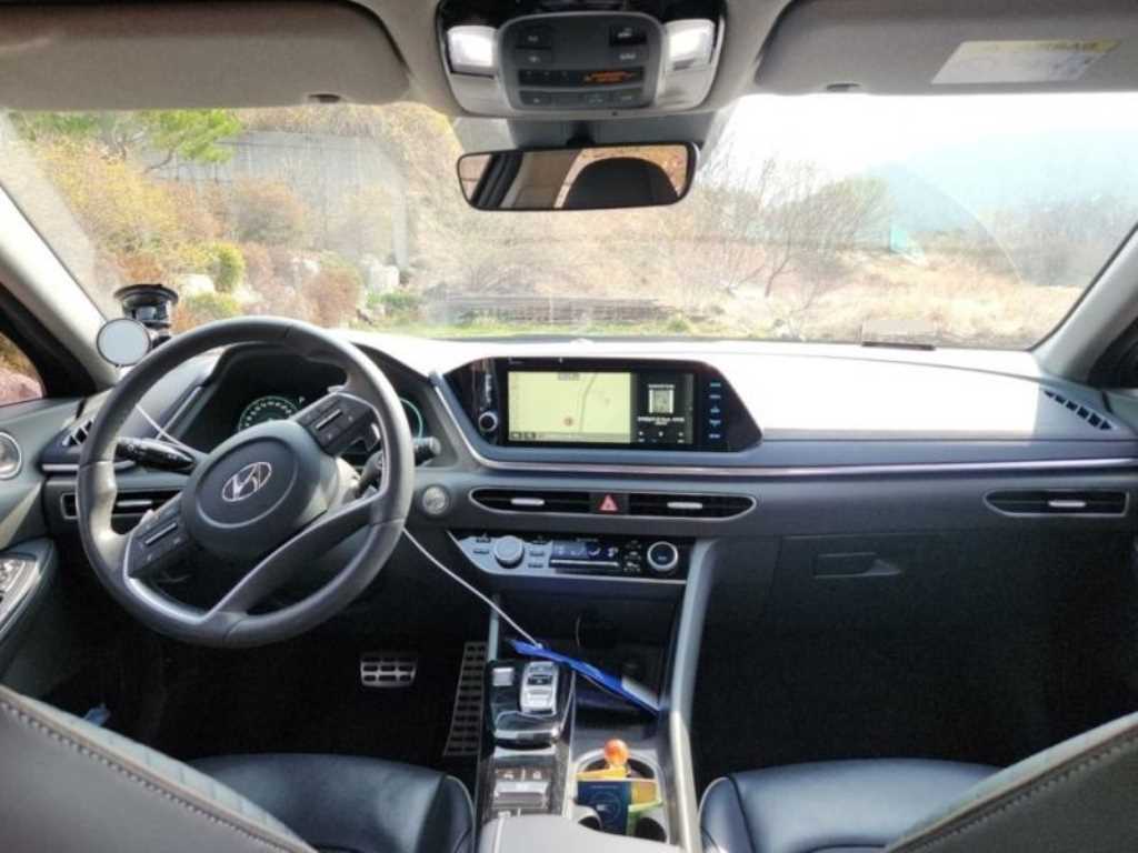 HYUNDAI Sonata - Vista 7