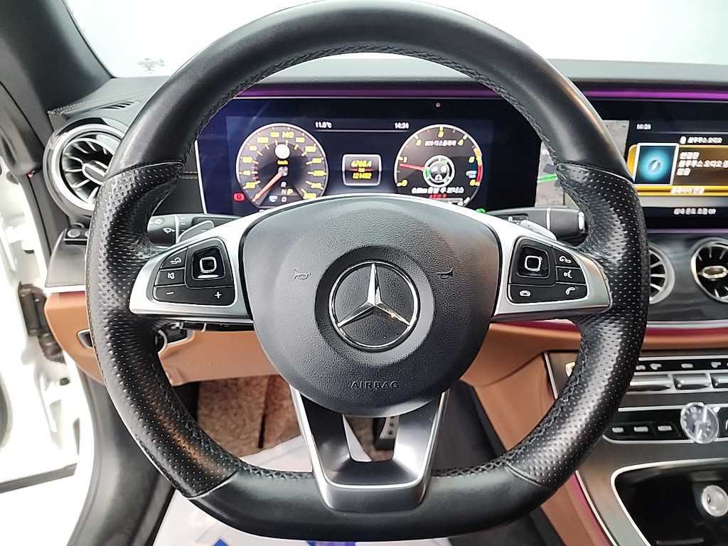 Mercedes Benz E class - Vista 9