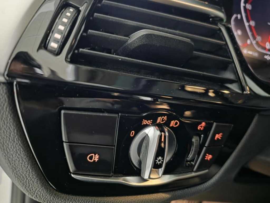 BMW 5 Series - Vista 10