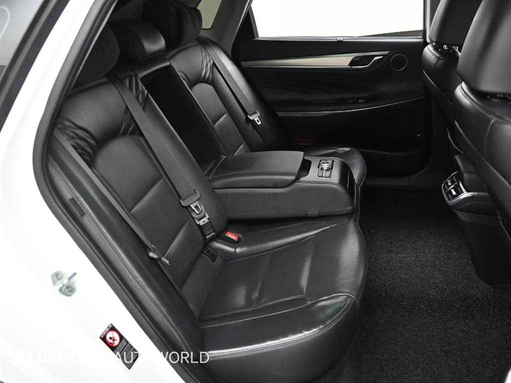 HYUNDAI Grandeur - Vista 12