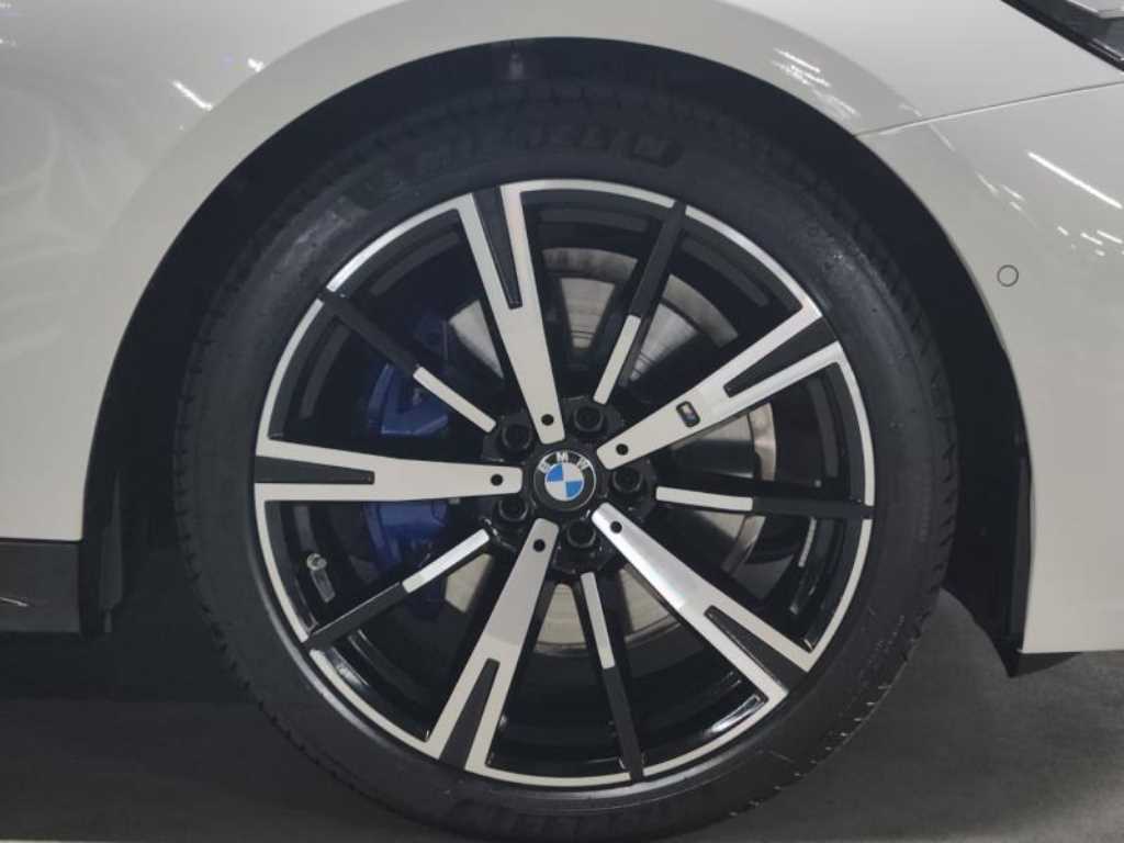 BMW 5 Series 2025 Blanco - Importación desde Corea - HF Imports Iquique - Foto 19