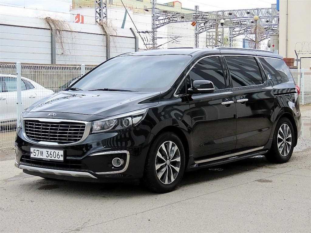 KIA Carnival - Vista 2