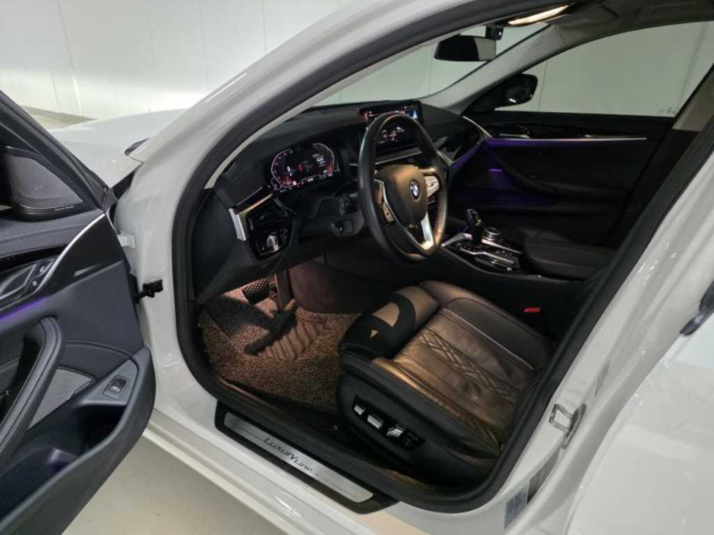 BMW 5 Series - Vista 7