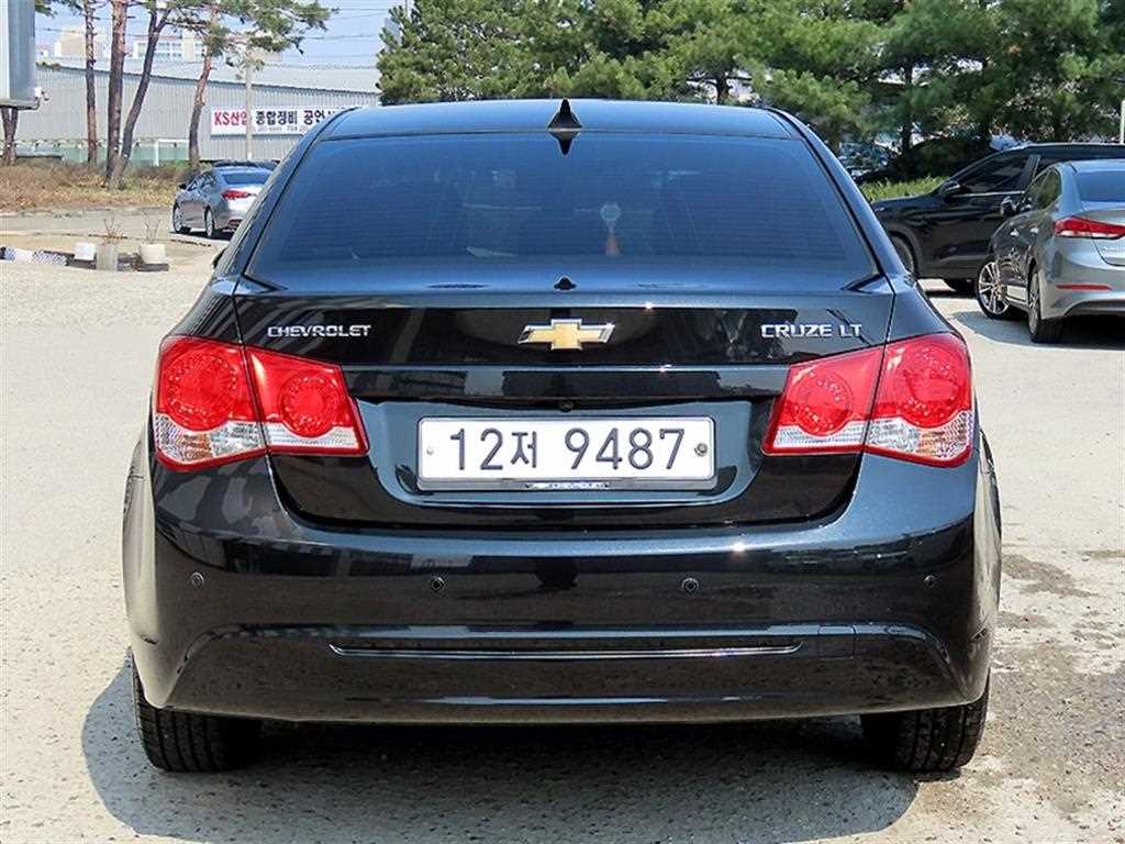 Chevrolet Cruise - Vista 4