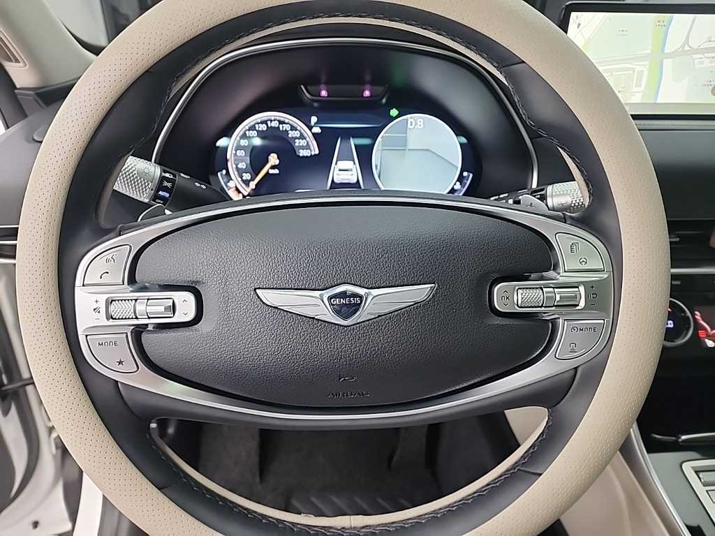 Genesis GV80 - Vista 8
