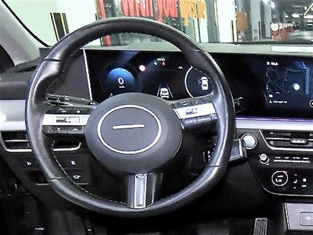 HYUNDAI Sonata - Vista 8