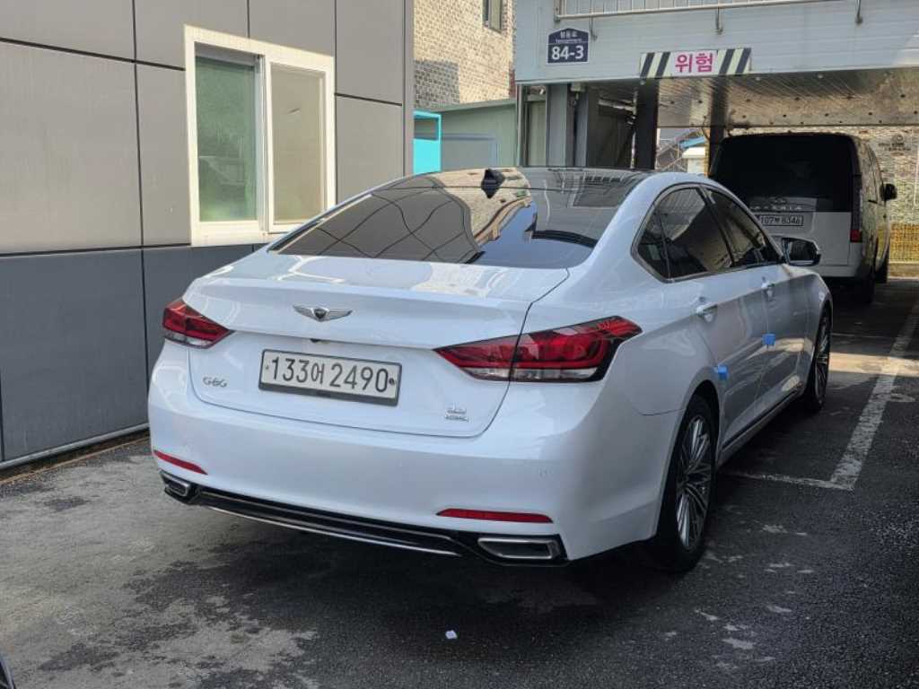 Genesis G80 - Vista 4