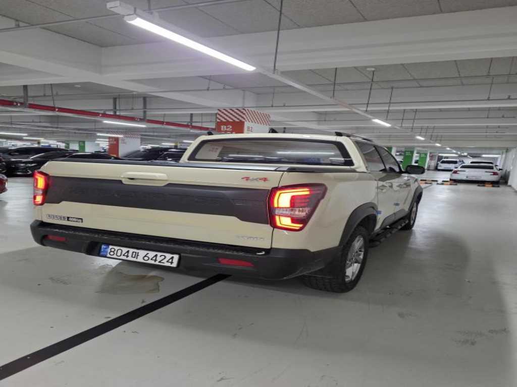 Ssangyong Rexton - Vista 3