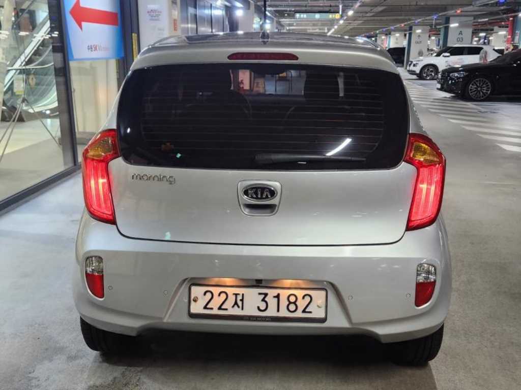 KIA Morning - Vista 5