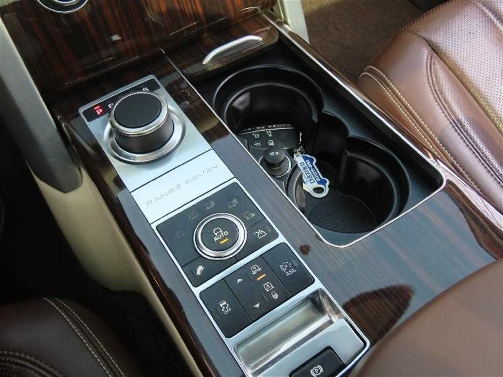 Land Rover Range Rover - Vista 6