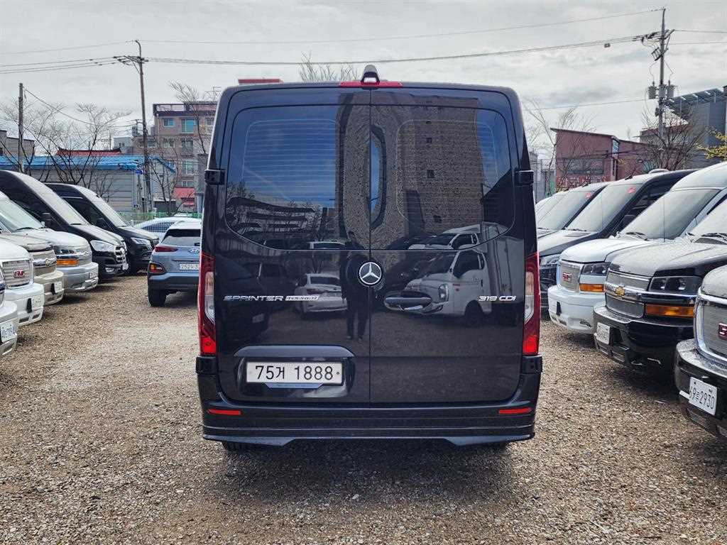 Mercedes Benz Sprinter - Vista 5