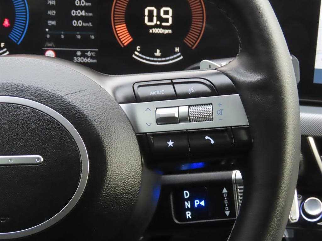 HYUNDAI Sonata - Vista 12