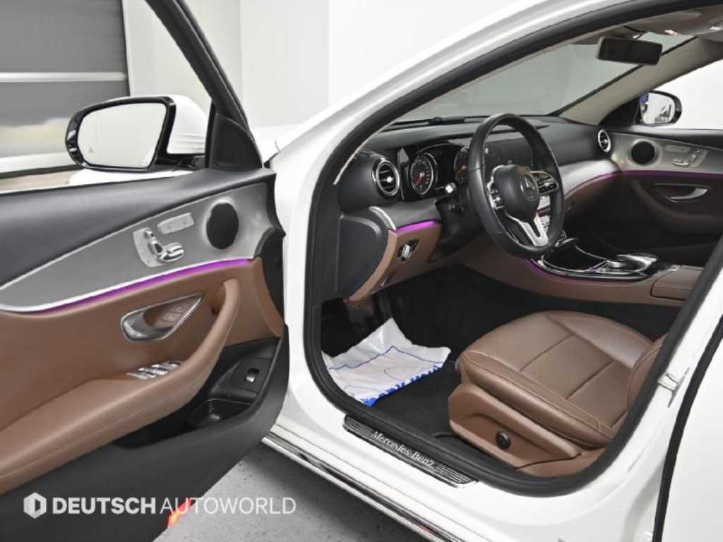 Mercedes Benz E class - Vista 11