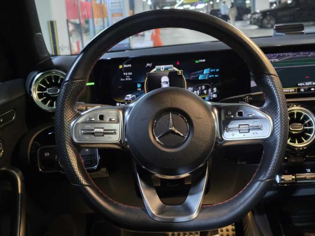 Mercedes Benz A Class - Vista 12