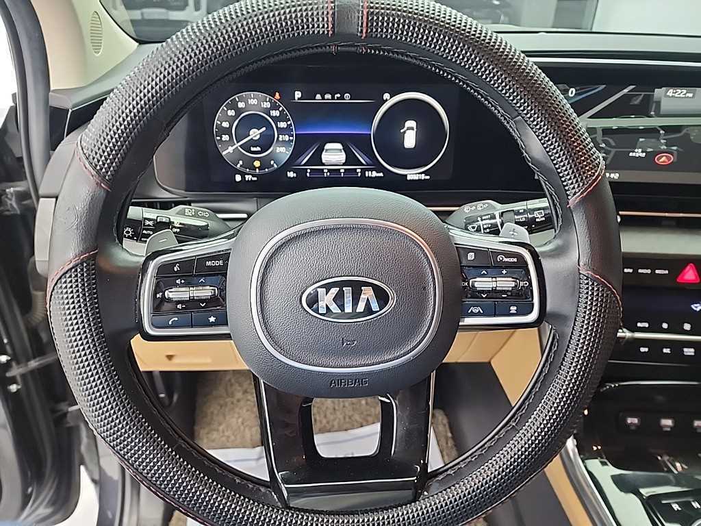 KIA Carnival - Vista 9