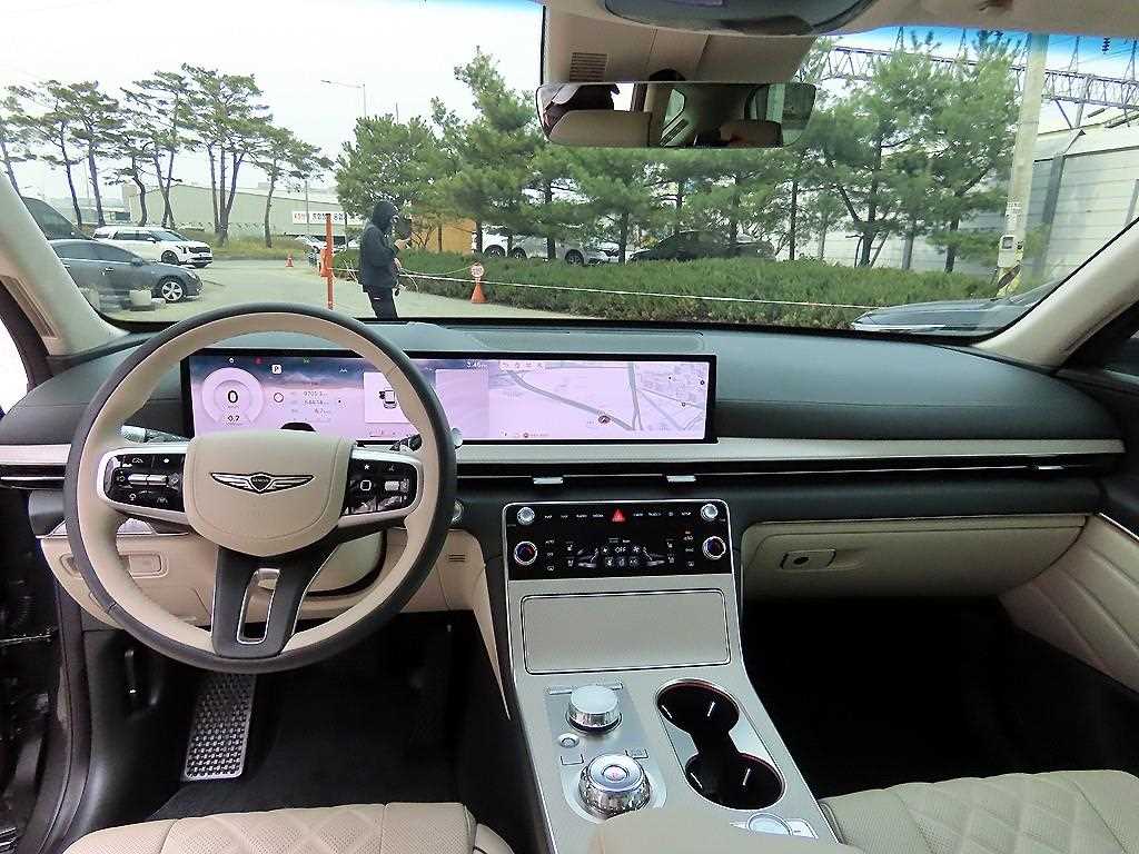 Genesis GV80 - Vista 7