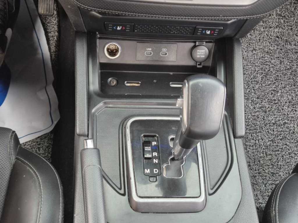 Ssangyong Rexton 2024 Gold color - Importación desde Corea - HF Imports Iquique - Foto 16