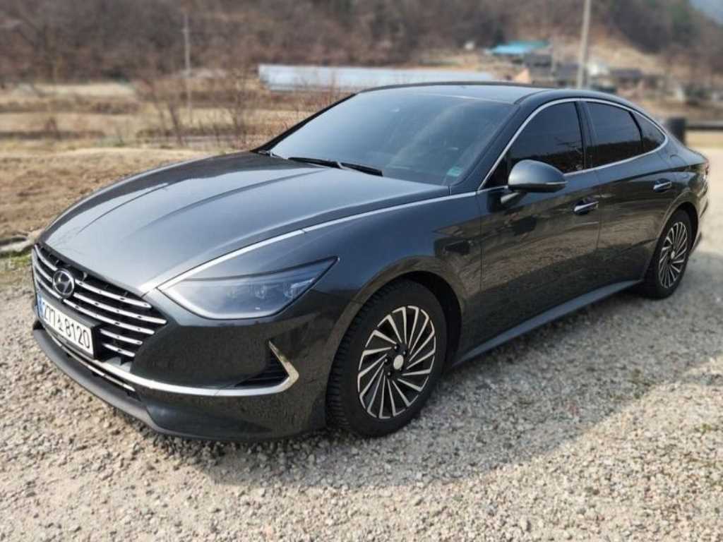 HYUNDAI Sonata - Vista 2