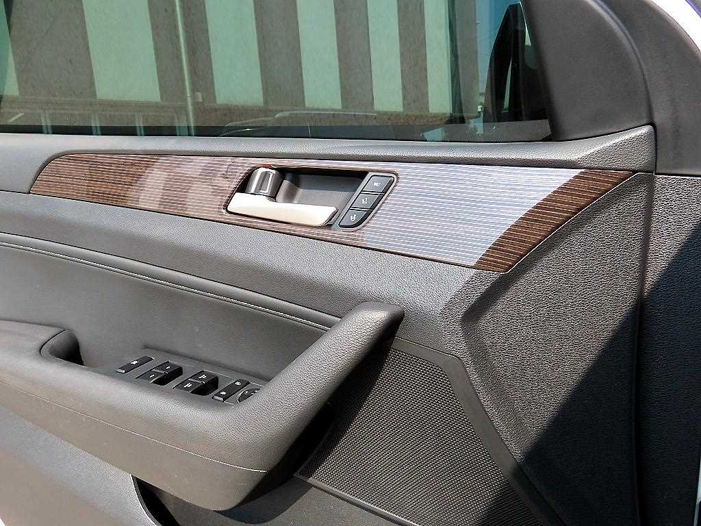 HYUNDAI Sonata - Vista 11