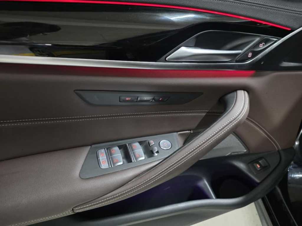 BMW 5 Series 2022 Azul - Importación desde Corea - HF Imports Iquique - Foto 17