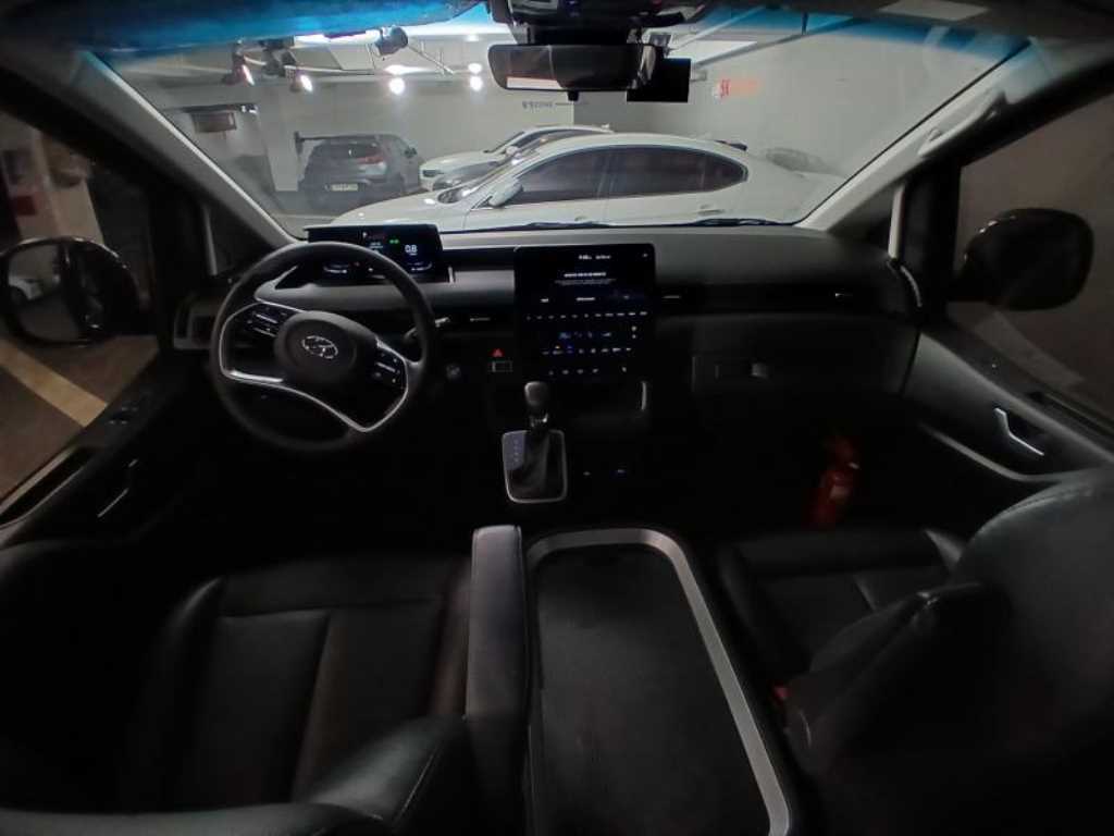 HYUNDAI Staria - Vista 6