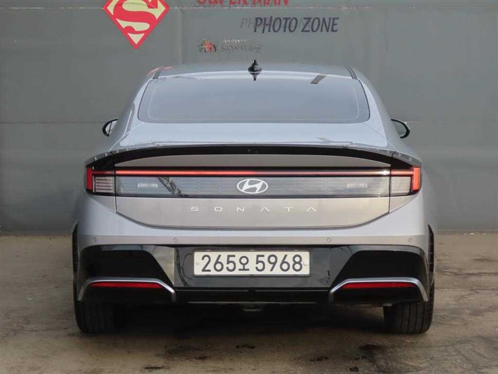 HYUNDAI Sonata - Vista 4