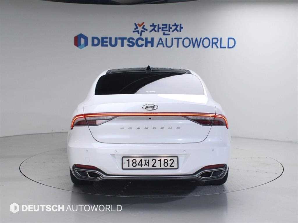 HYUNDAI Grandeur - Vista 4