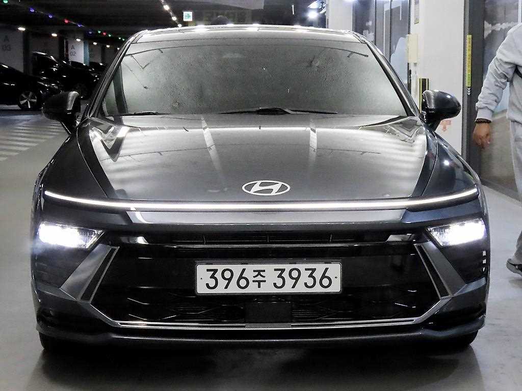 HYUNDAI Sonata - Vista 2