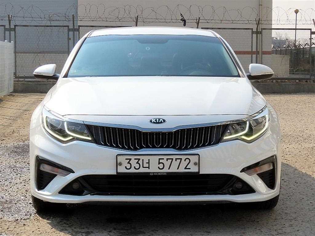 KIA K5 2019 Blanco - Importación desde Corea - HF Imports Iquique - Foto 1