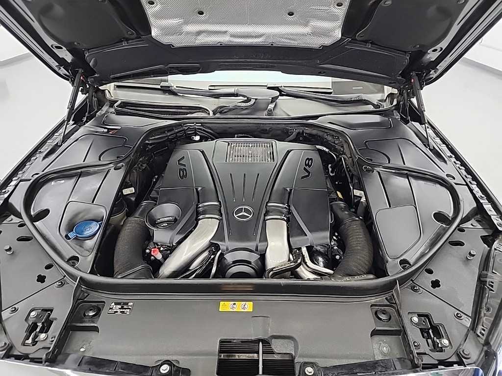 Mercedes Benz S Class - Vista 5