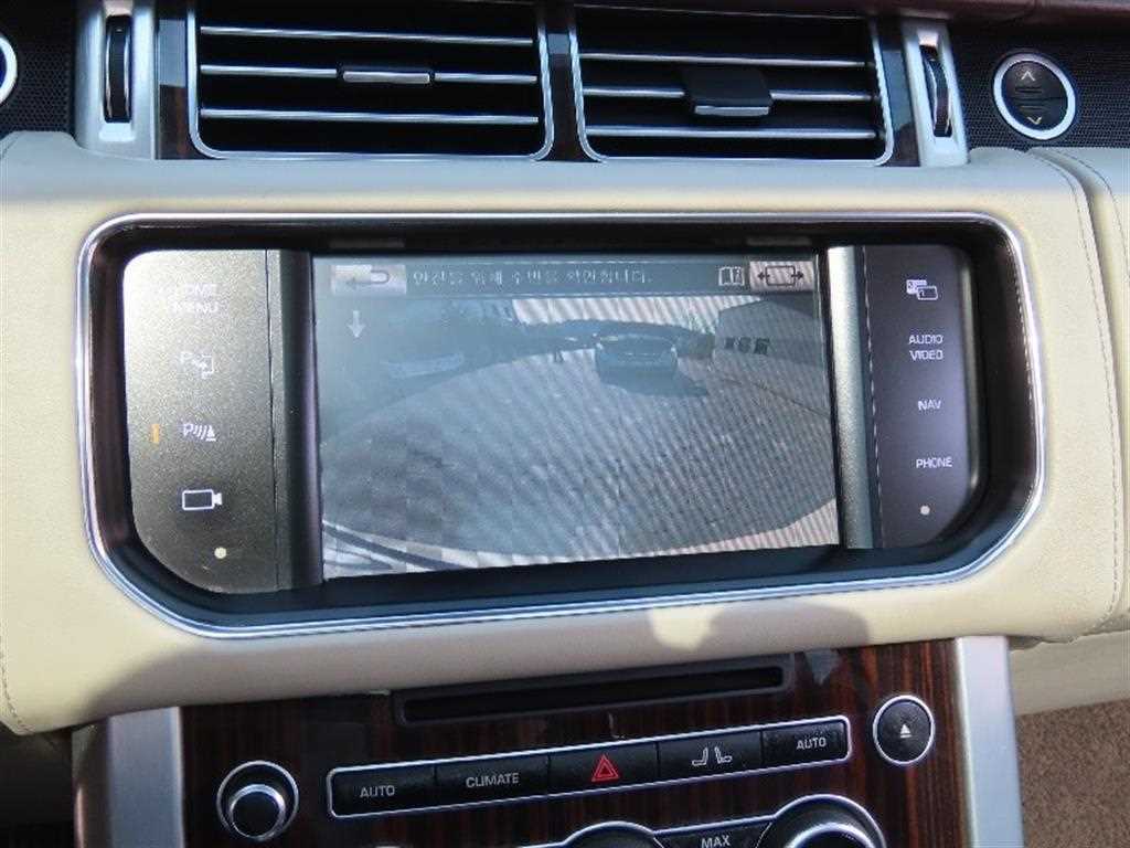 Land Rover Range Rover - Vista 9