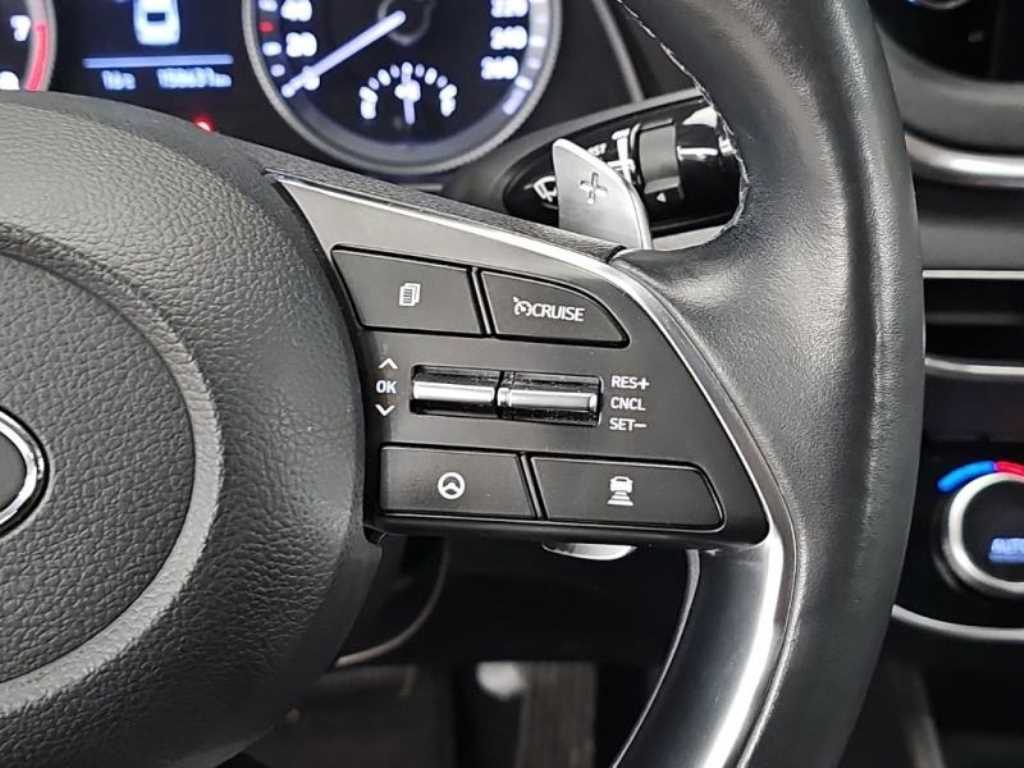 HYUNDAI Sonata - Vista 9