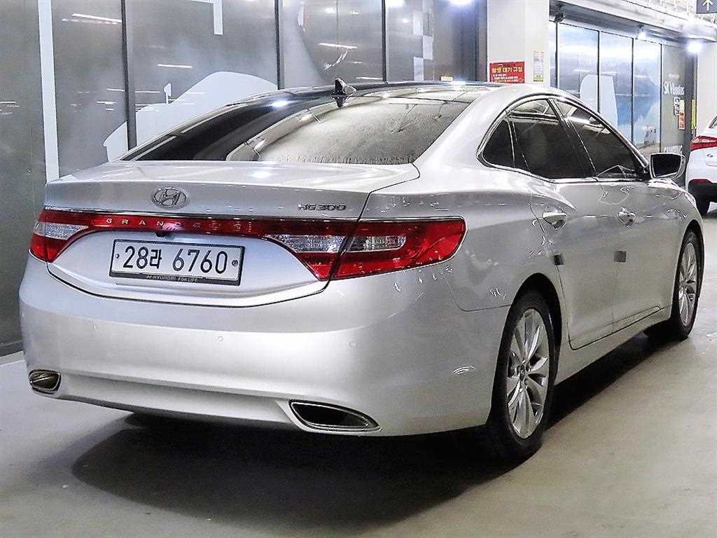HYUNDAI Grandeur - Vista 4