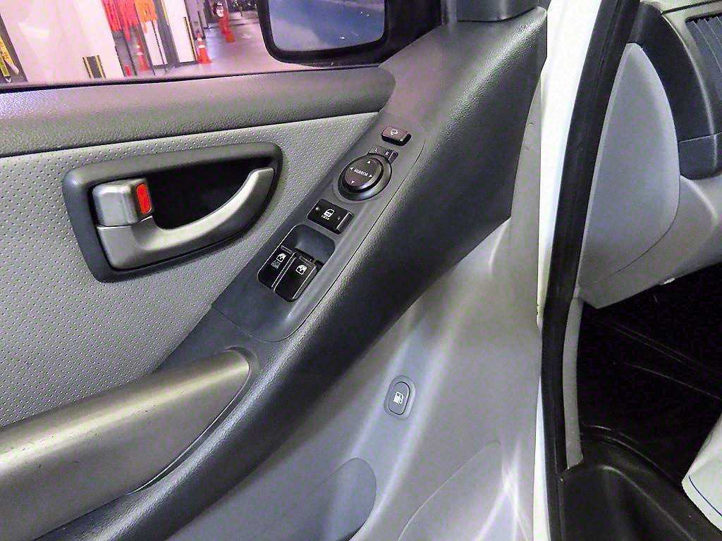 HYUNDAI Starex 2015 Blanco - Importación desde Corea - HF Imports Iquique - Foto 13