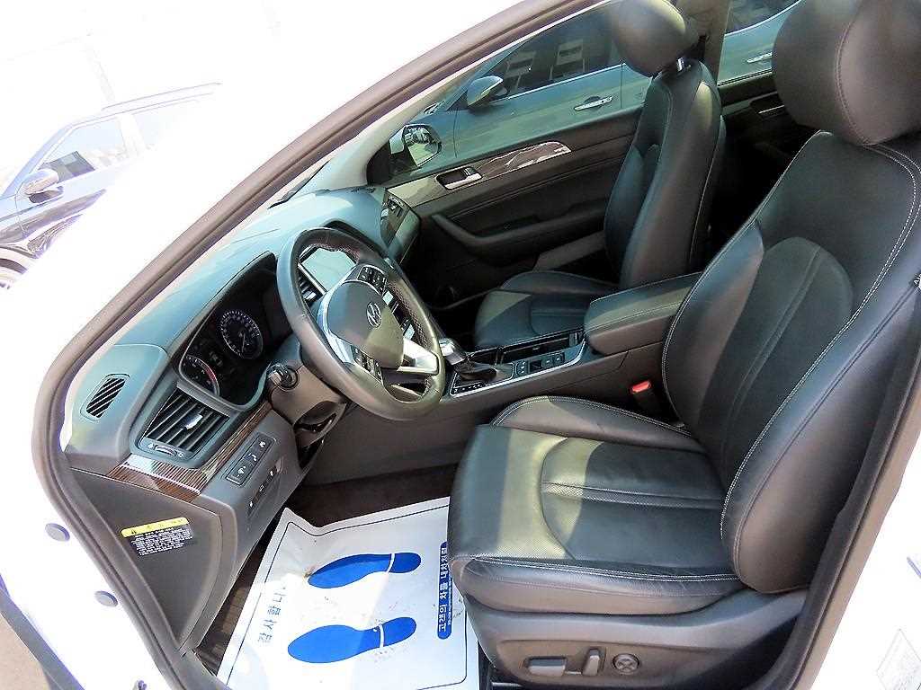 HYUNDAI Sonata - Vista 5