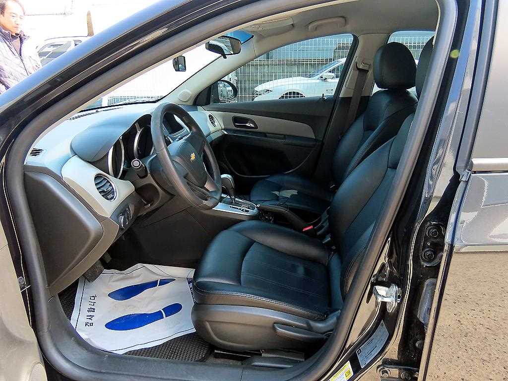 Chevrolet Cruise - Vista 5