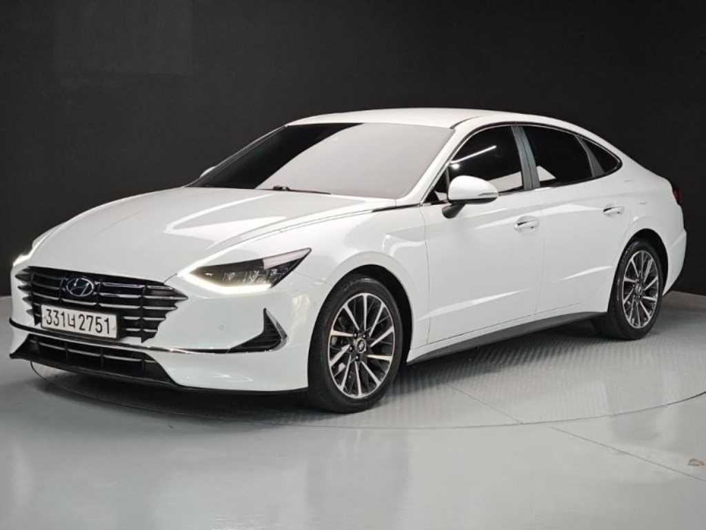 HYUNDAI Sonata - Vista 2