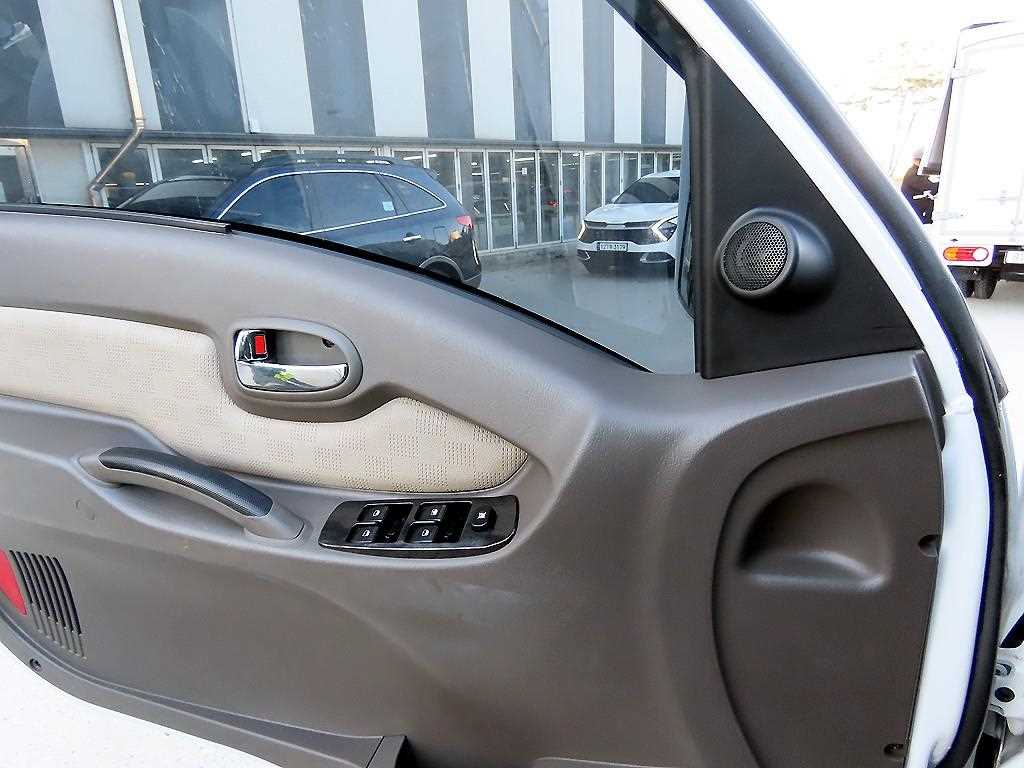 Small Truck Top_Powergate 2024 Blanco - Importación desde Corea - HF Imports Iquique - Foto 13