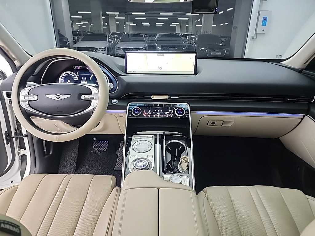 Genesis GV80 - Vista 6