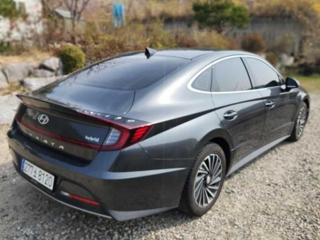 HYUNDAI Sonata - Vista 4