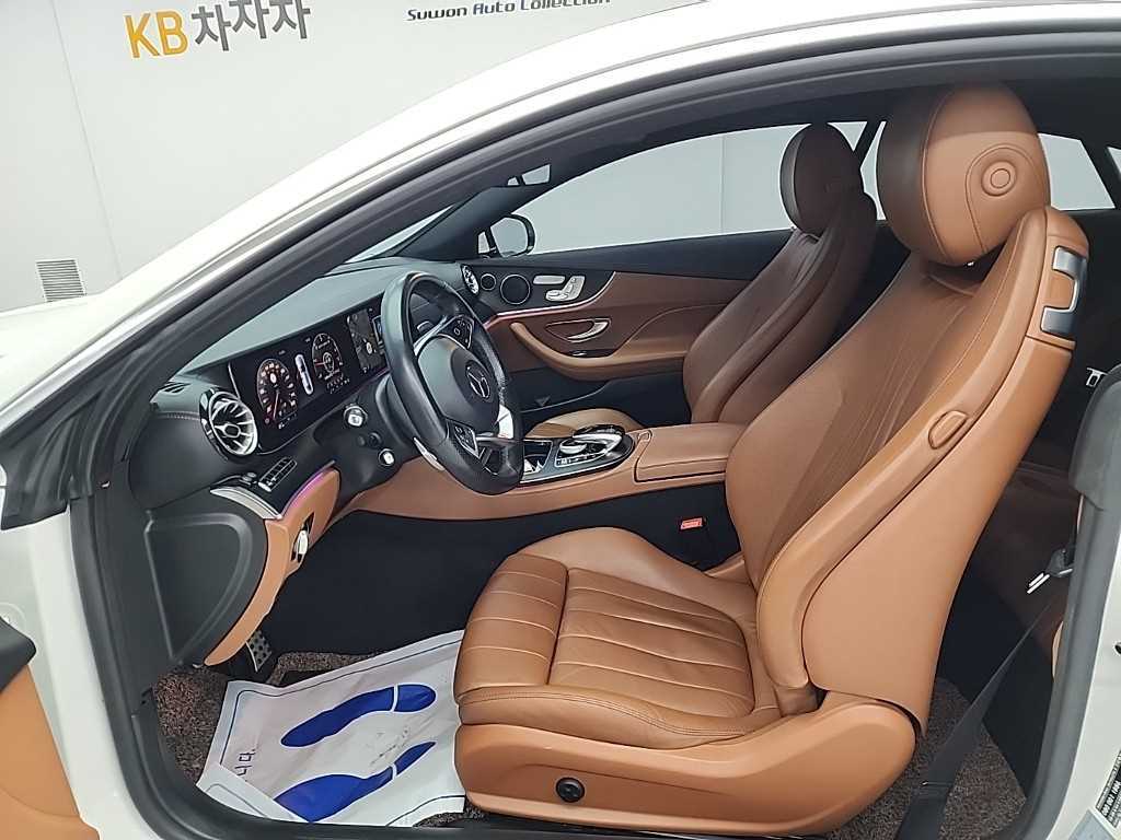 Mercedes Benz E class - Vista 11