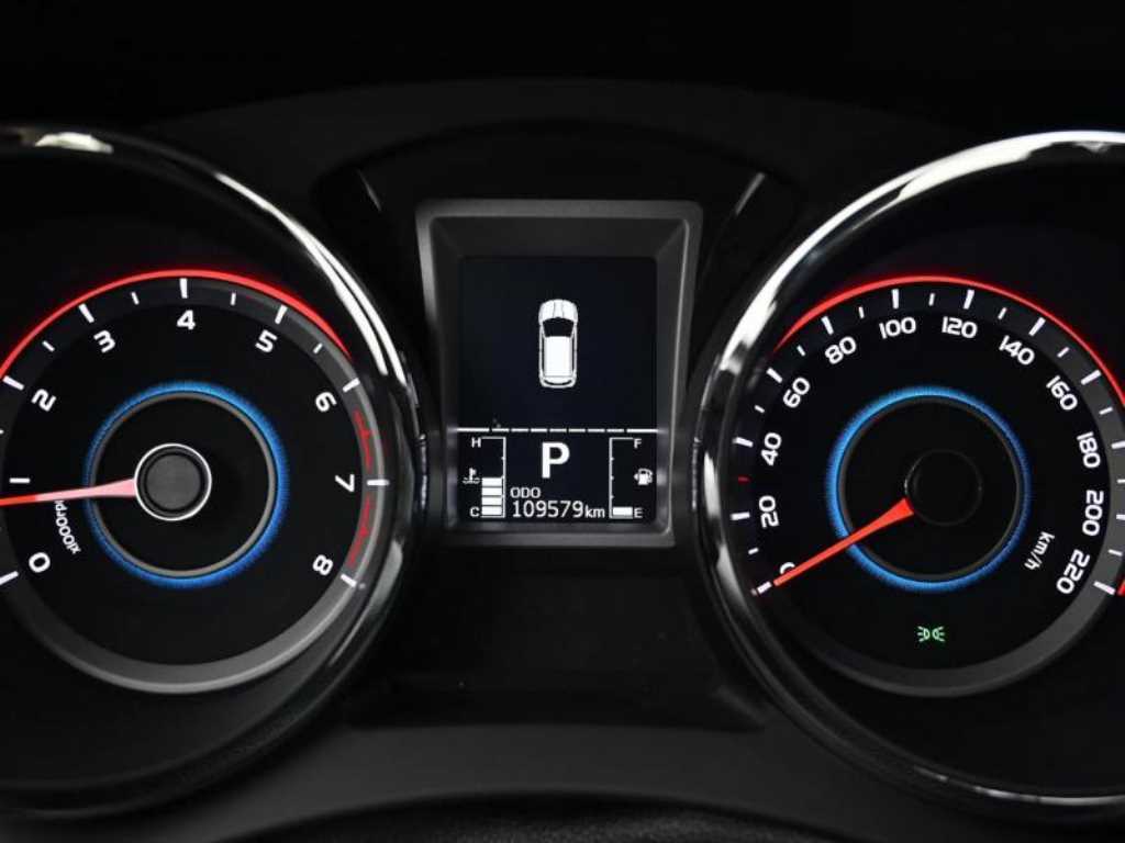 Ssangyong Tivoli 2018 Azul - Importación desde Corea - HF Imports Iquique - Foto 16