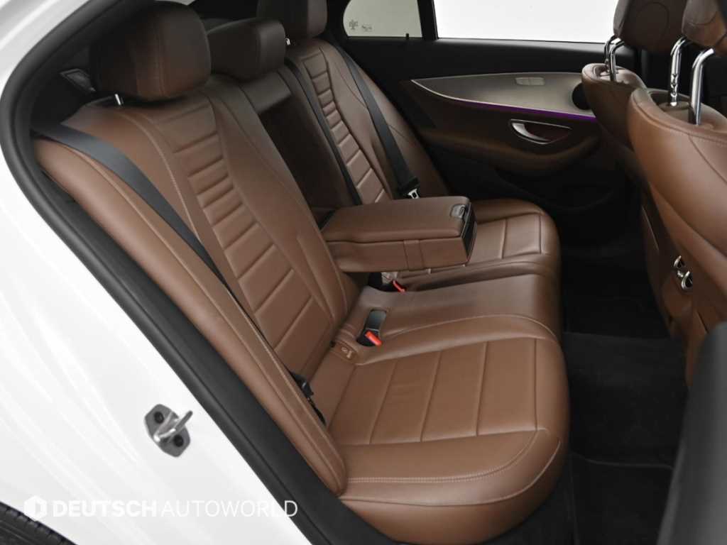 Mercedes Benz E class - Vista 12