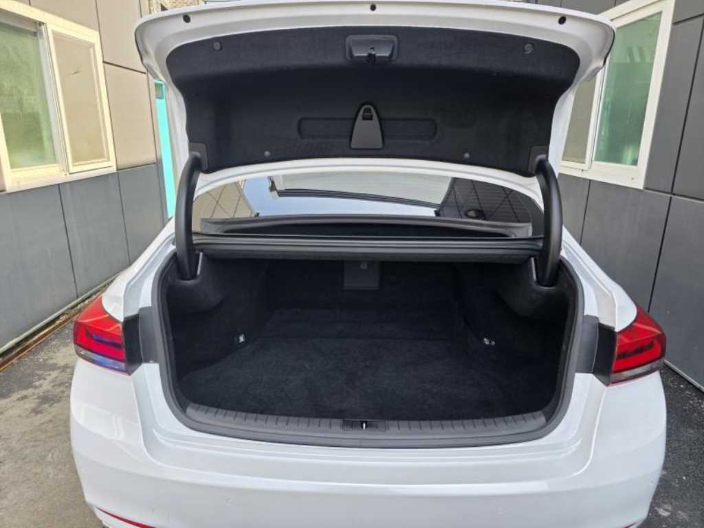 Genesis G80 - Vista 7